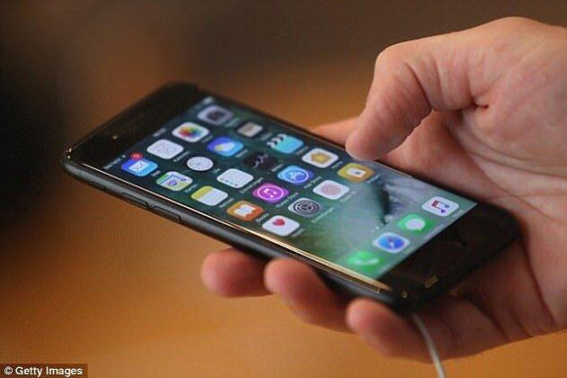 苹果iOS被曝安全漏洞:一条短信可让手机死机