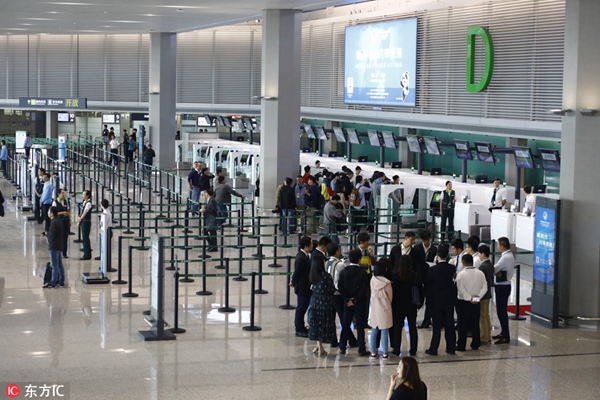 上海机场推出中国首个全自助通关系统