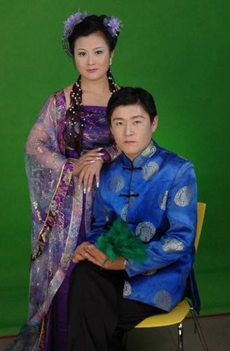 互联网大佬背后的女人:马化腾与妻子QQ相识